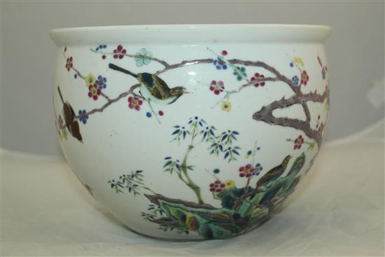 A Chinese famille rose small goldfish bowl, late 19th / early 20th century, diam.22.5cm